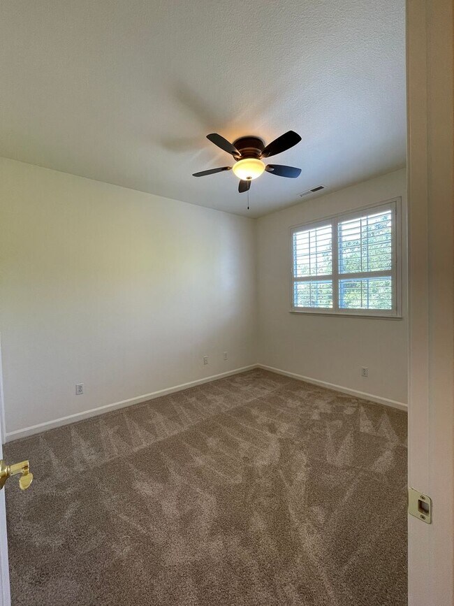 Building Photo - 2,199 Square Foot Beautiful 4-Bedroom Home | 2,199 Sq. Ft. | Prime Rincon Valley Location