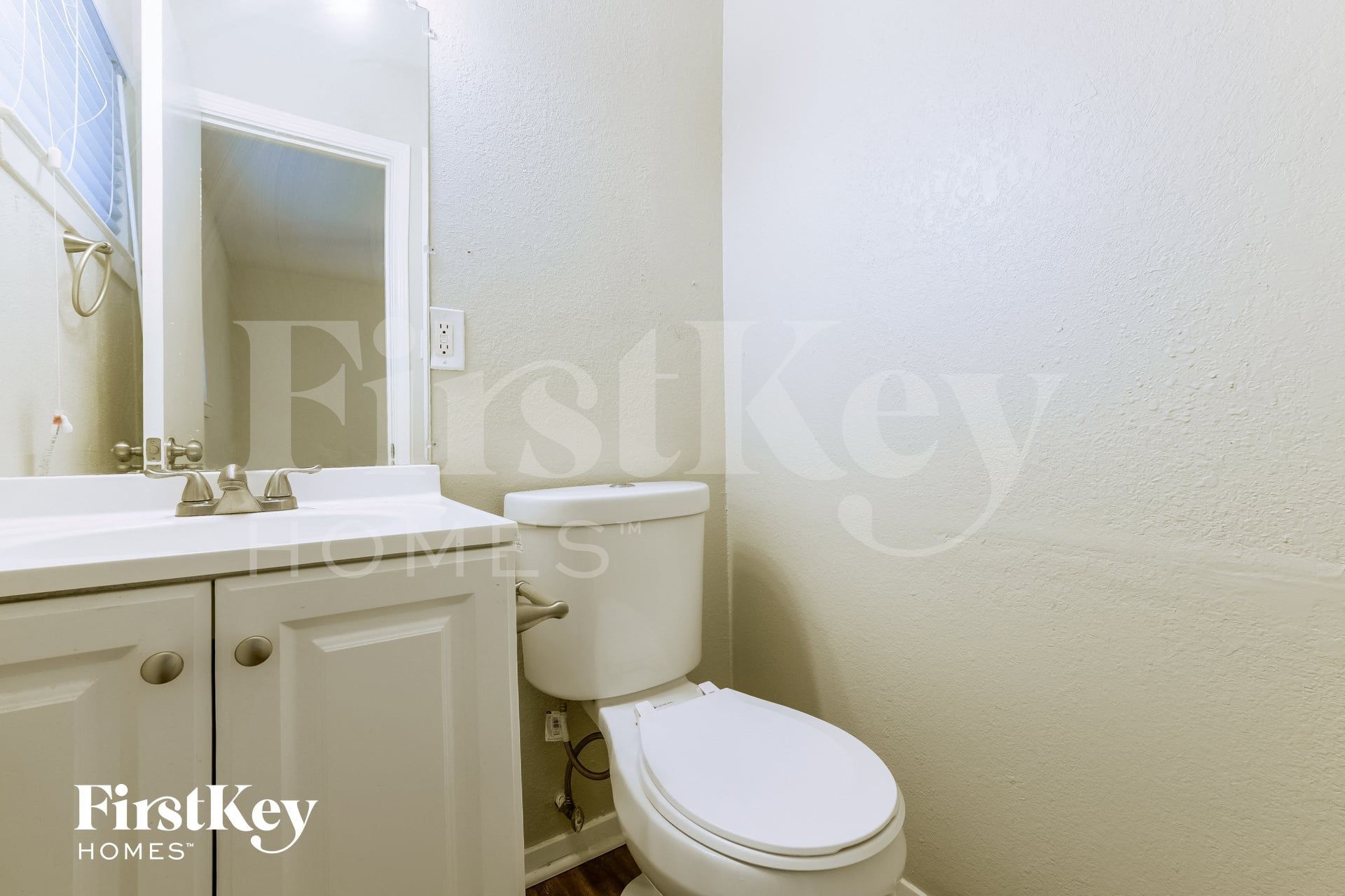 Building Photo - 5721 Melanite Ave