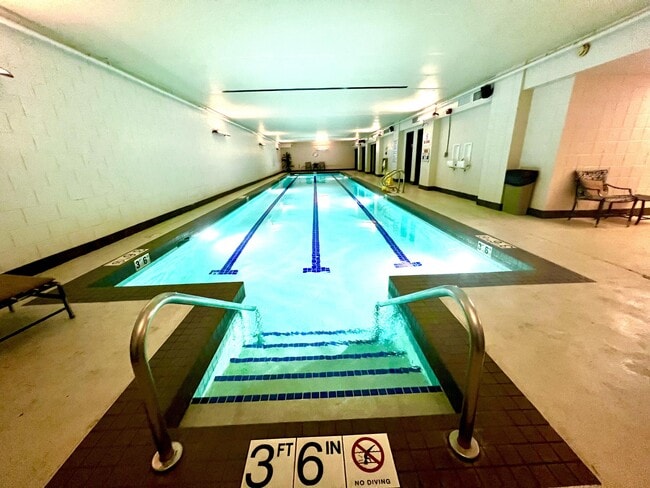 Building Photo - 270 E Highland Ave