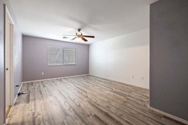 Building Photo - Home in Sierra Morado Community