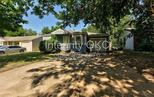 Building Photo - 2321 McCracken Dr