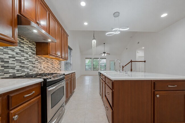 Building Photo - 24543 Carlton Springs Ln
