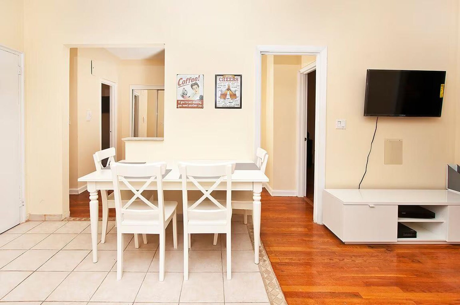 Building Photo - 236 E 80th St