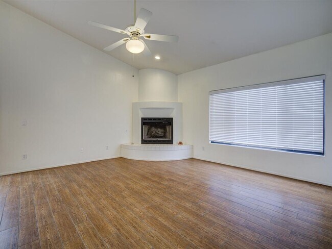 Building Photo - Spacious 4-Bedroom Home with Open Layout & Large Backyard