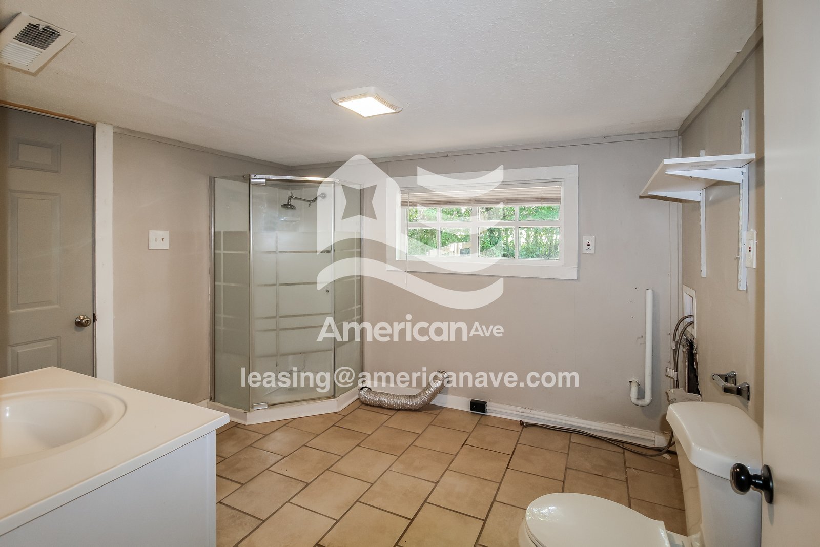 Building Photo - 5739 Springhill Ave