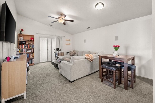 Building Photo - Check out this beautiful home on Baygarden