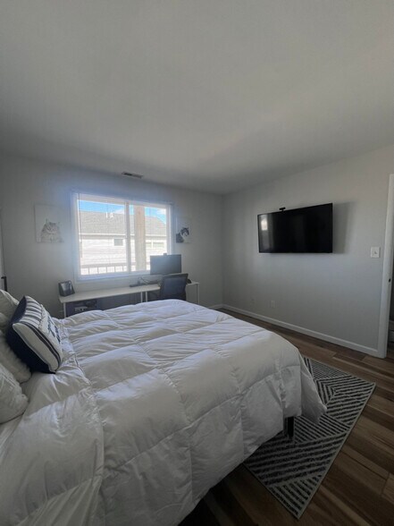 Building Photo - 501 E Brigantine Ave