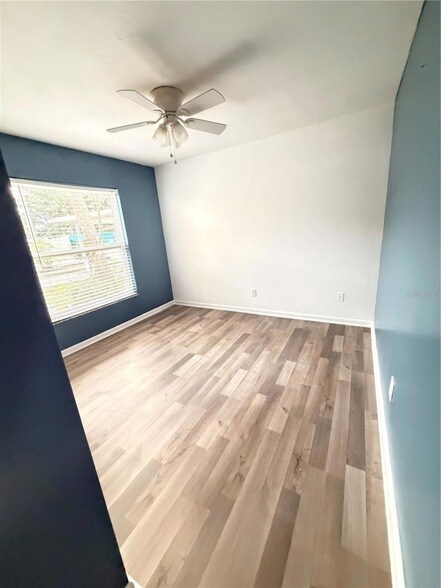 Building Photo - 5920 7th Ave W