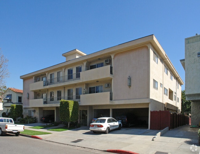 Oakhurst Apartment's 1110 S Oakhurst Dr Los Angeles CA 90035