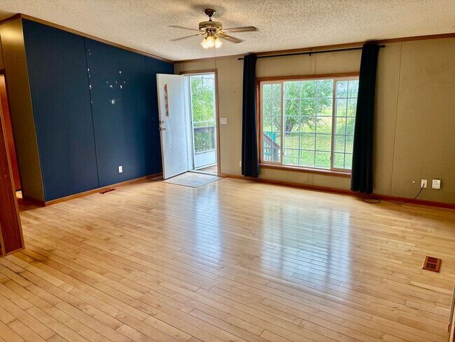 Building Photo - Country Property With Over 7 Acres of Land, No HOA & Room For Your Toys!