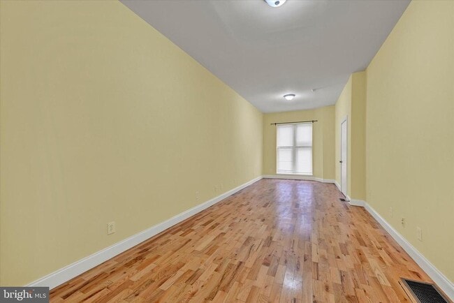 Building Photo - 221 E Lafayette Ave