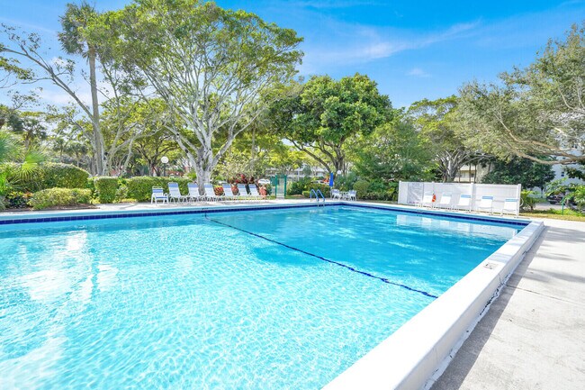 Building Photo - 804 Cypress Blvd