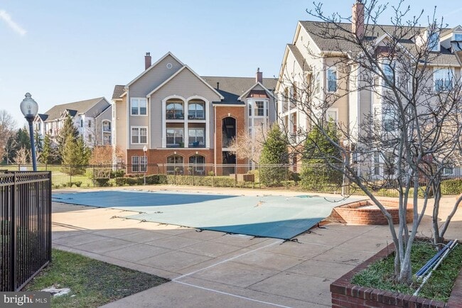 Building Photo - 46223 Wales Terrace