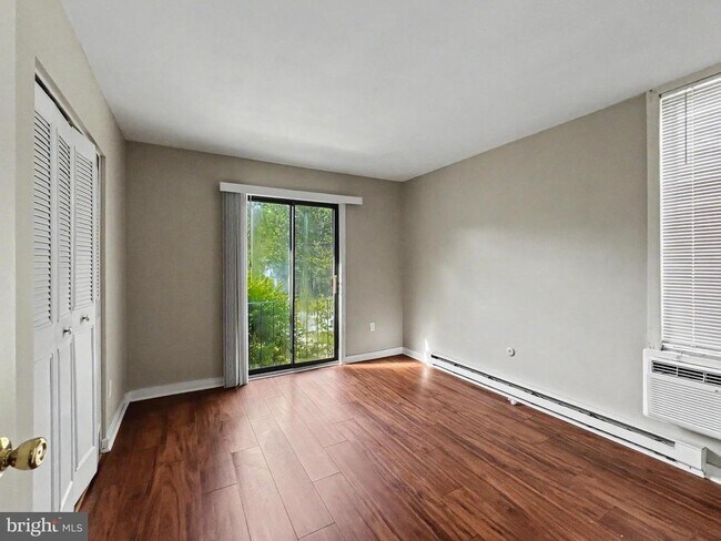 Building Photo - 408 W Lafayette St