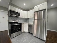 Building Photo - 2 bedroom in BRONX NY 10462