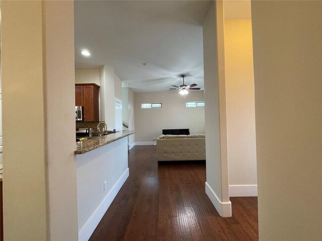 Building Photo - Spacious 2-bedroom, 2.5-bath condo available!