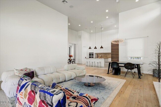 Building Photo - 4528 North 39th Pl