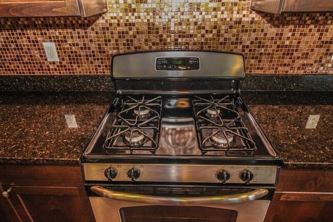 Building Photo - 319 204th St SE