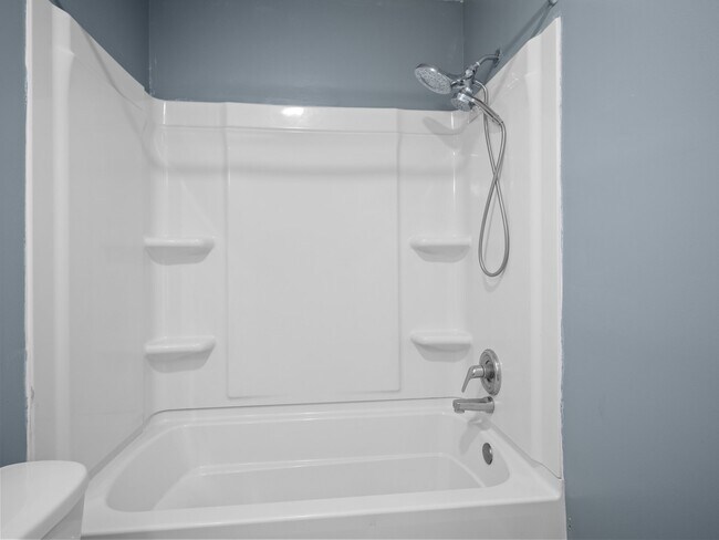 Building Photo - 218 Winterberry Ct