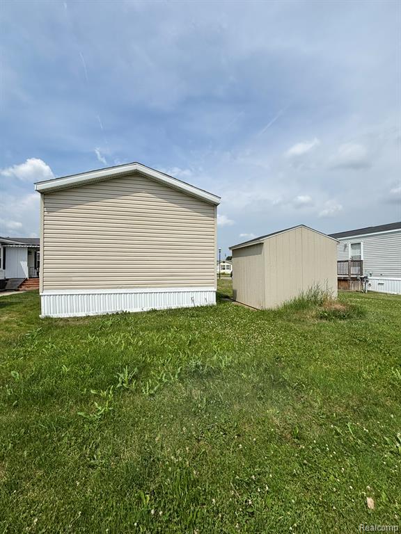 Building Photo - 220 Pheasant Ln