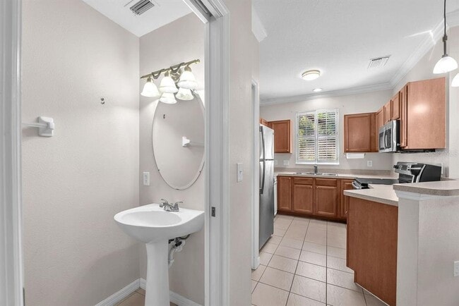 Building Photo - 2231 Golden Oak Ln