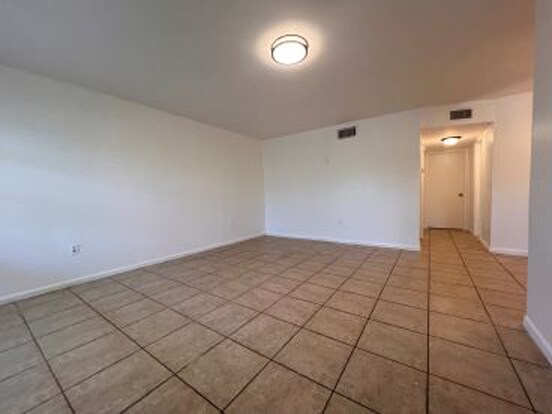 Building Photo - 4290 Gulfstream Dr