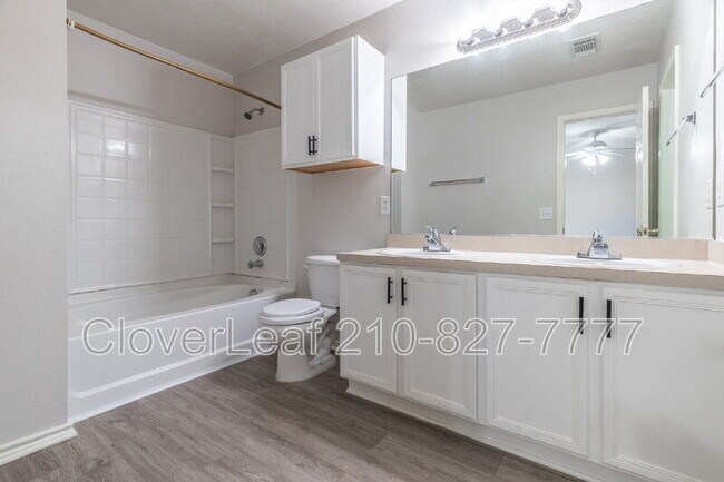 Building Photo - 3011 Pedernales Dr