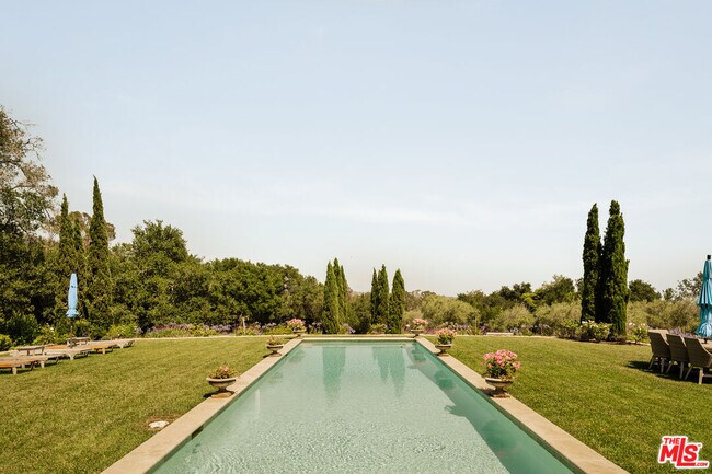 Building Photo - 848 Picacho Ln