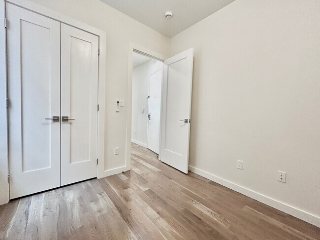 Building Photo - 524 W 134th St