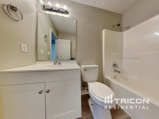 Building Photo - 930 Swan Ridge Court Grayson GA