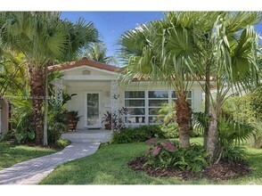 Building Photo - 3 bedroom in Hollywood FL 33020