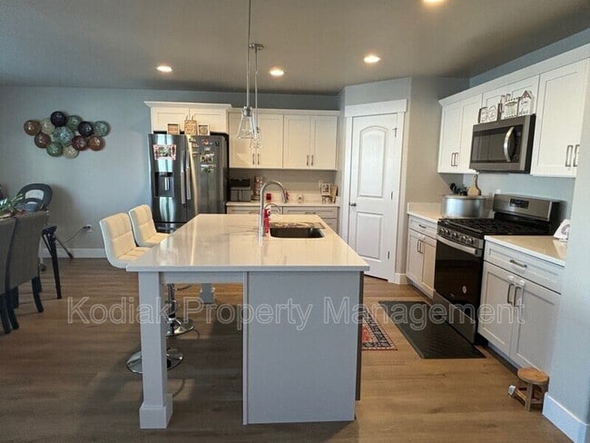 Building Photo - 13874 S Greenford Ln