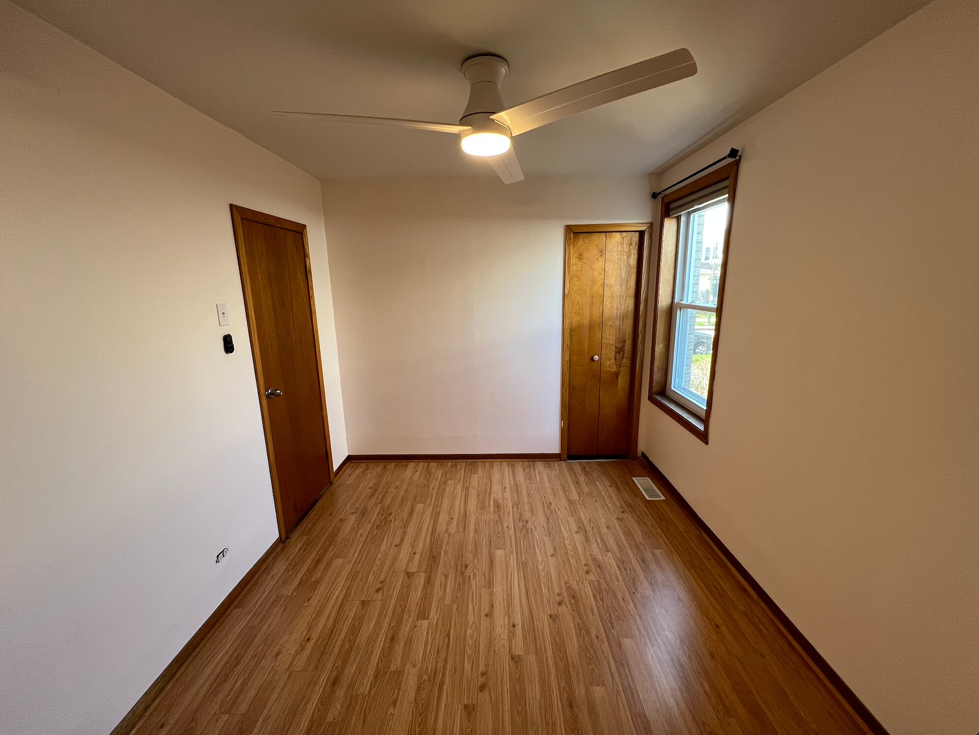 Building Photo - 4447 N Melvina Ave