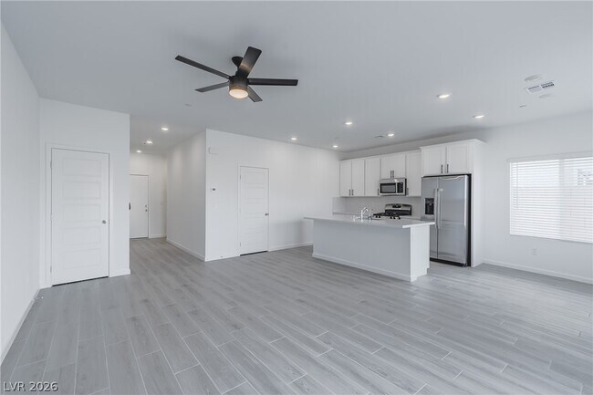 Building Photo - 9952 Oliver Hls Ave