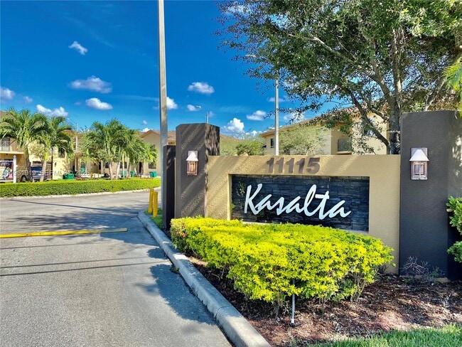 Building Photo - 11115 W Okeechobee Rd