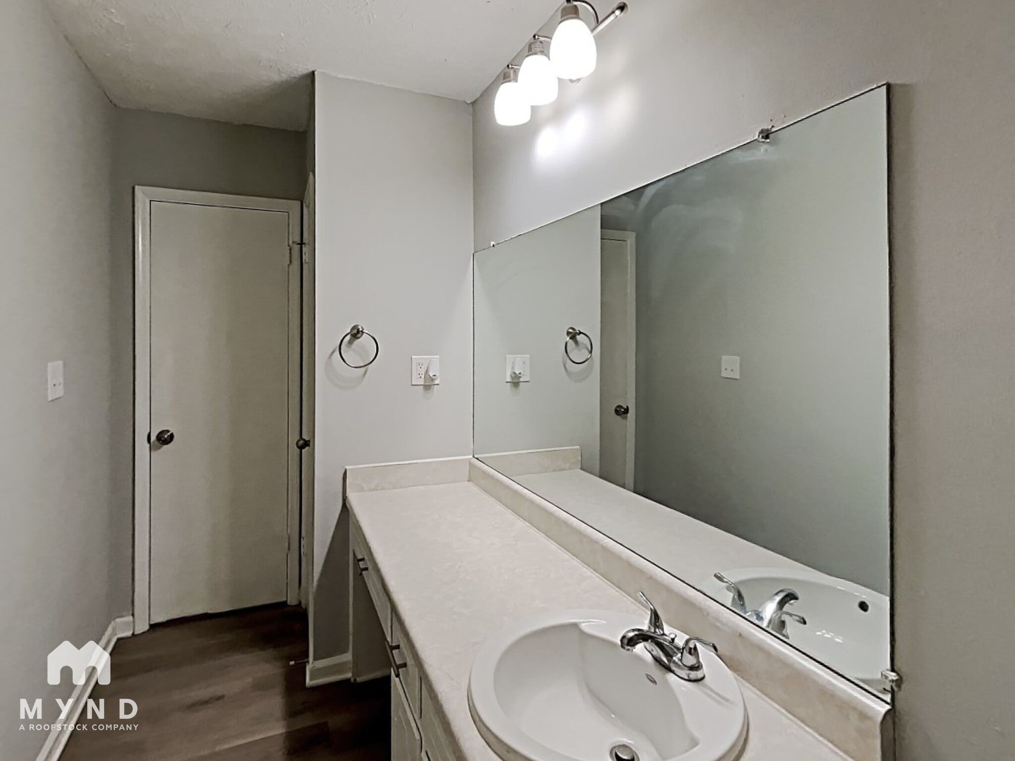 Building Photo - 119 Vincent Ave