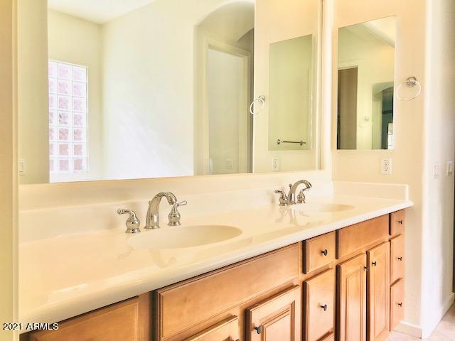 Building Photo - 14313 W Alvarado Dr