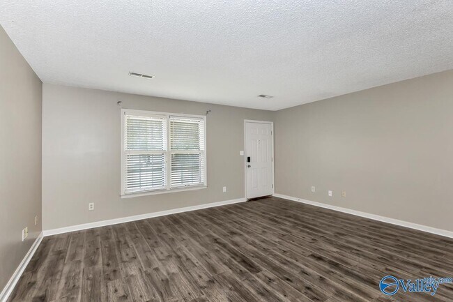 Building Photo - 8147 Oldfield Rd SW