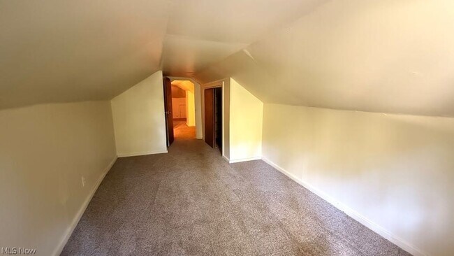 Building Photo - 629 Portage Lakes Drive