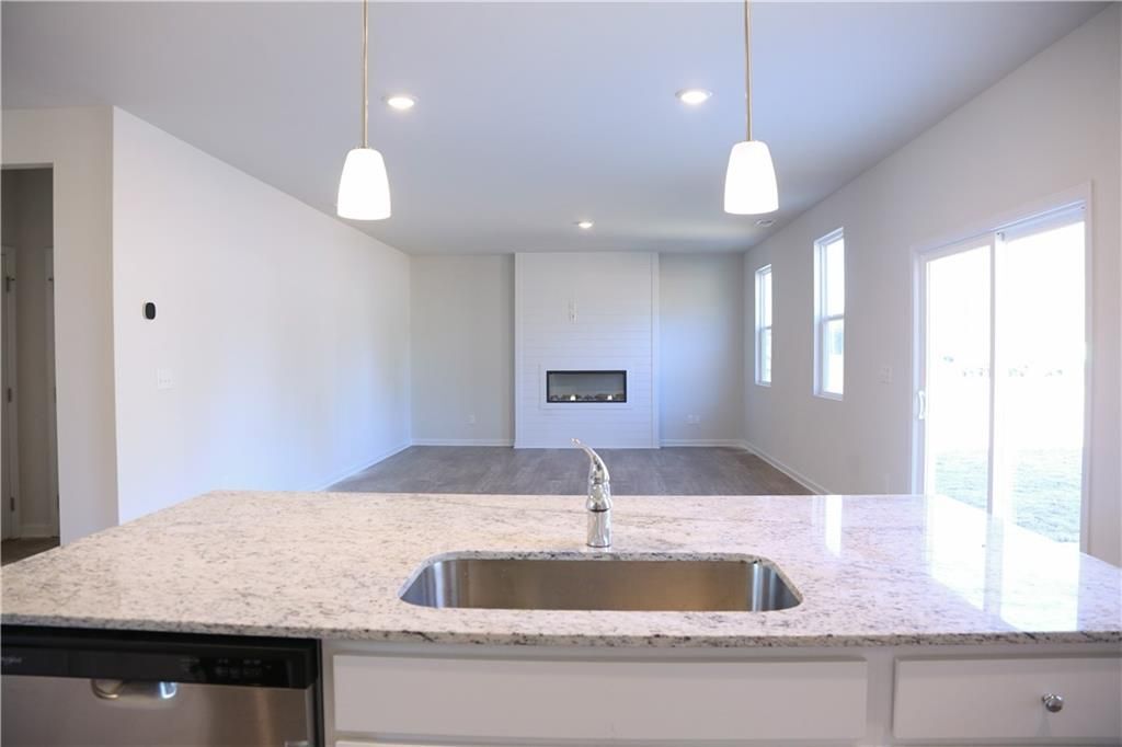 Building Photo - 19 Springwood Ln