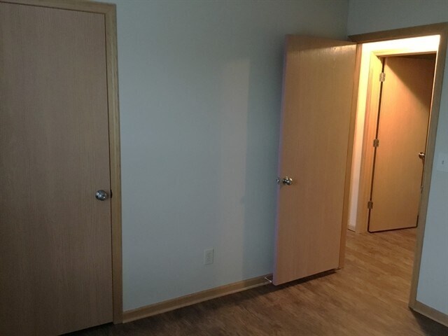 Building Photo - 35 Wrens Nest Ct