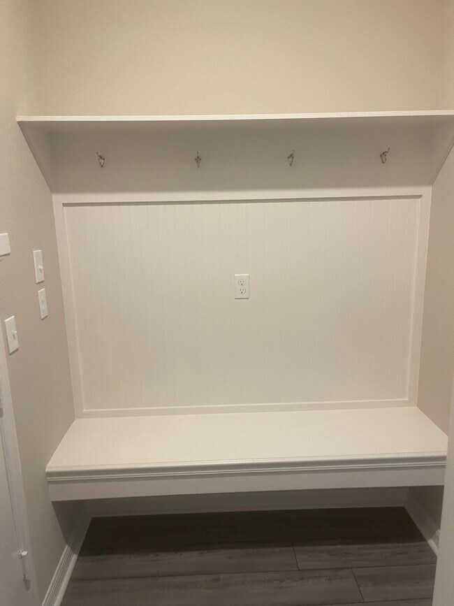 Building Photo - 11411 Cay Spruce Wy