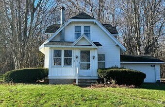 Building Photo - Beautiful Fulton Family Home! Garage, Laun...