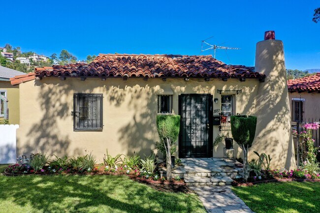 Building Photo - Alhambra Cottages