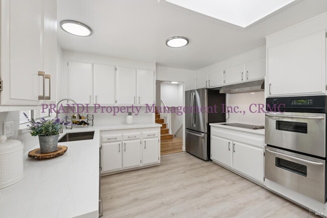 Building Photo - Marinwood Home on Corner Lot with Over 200...