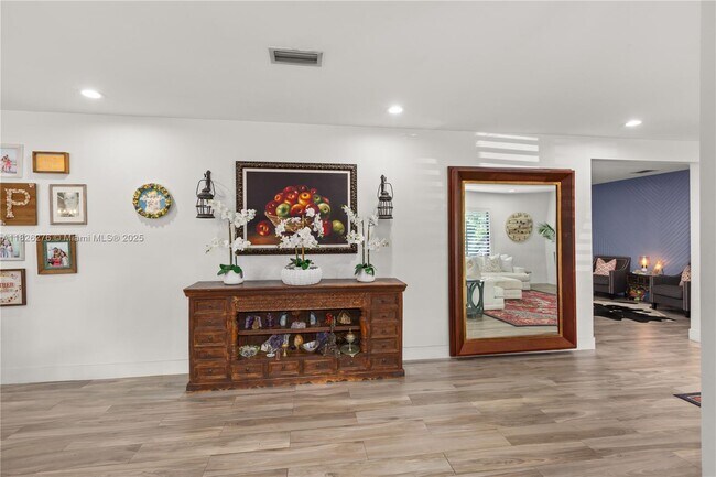 Building Photo - 13505 SW 83rd Ct