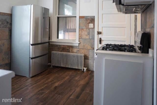 Building Photo - 4120 N Wolcott Ave