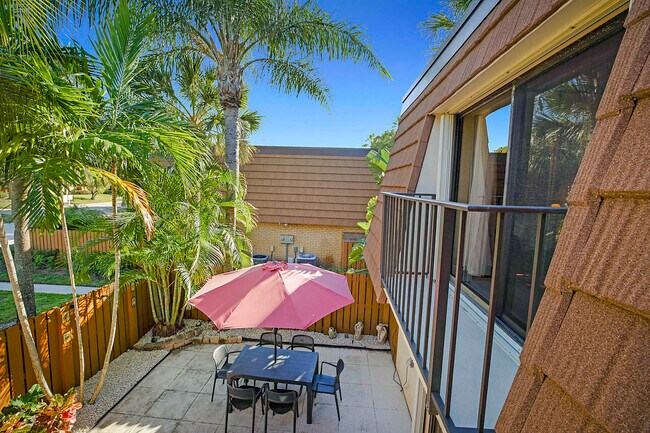 Building Photo - 3071 30th Ct