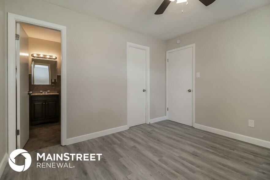 Building Photo - 4409 Cepeda St