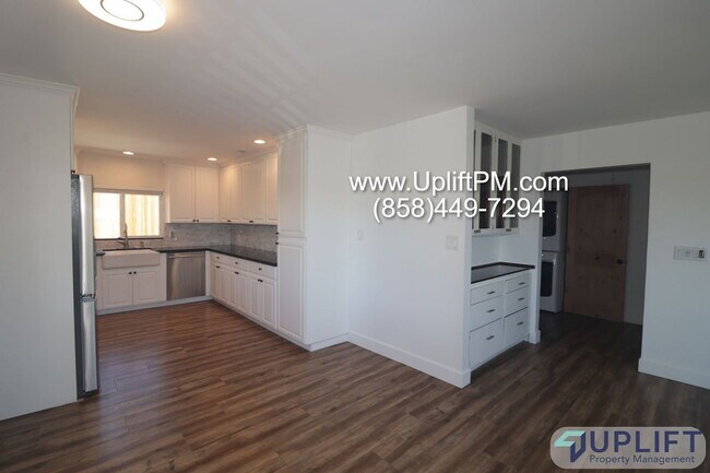 Building Photo - 1225 Capistrano Ave